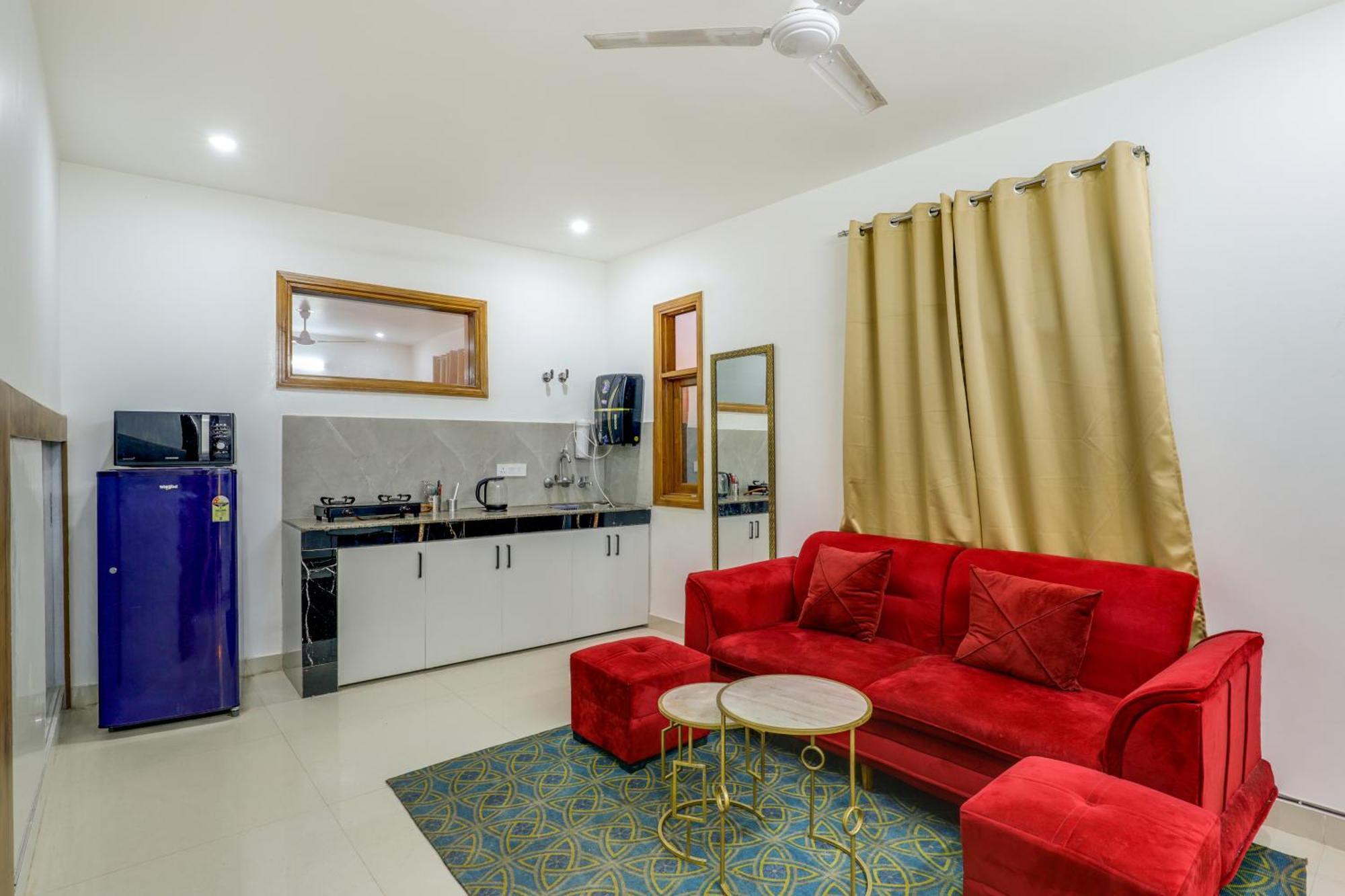 Apartment Peacefulhuts 1bhk Nr. Yashobhoomi Icc And Airport *